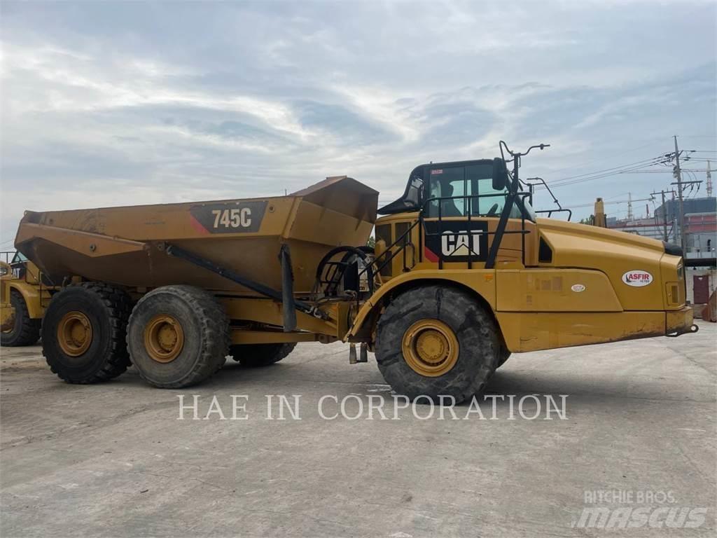 CAT 745C Дъмпери/моторни превозни средства