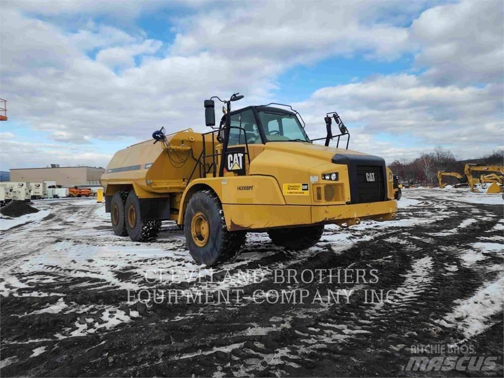 CAT 745C Цистерни за вода
