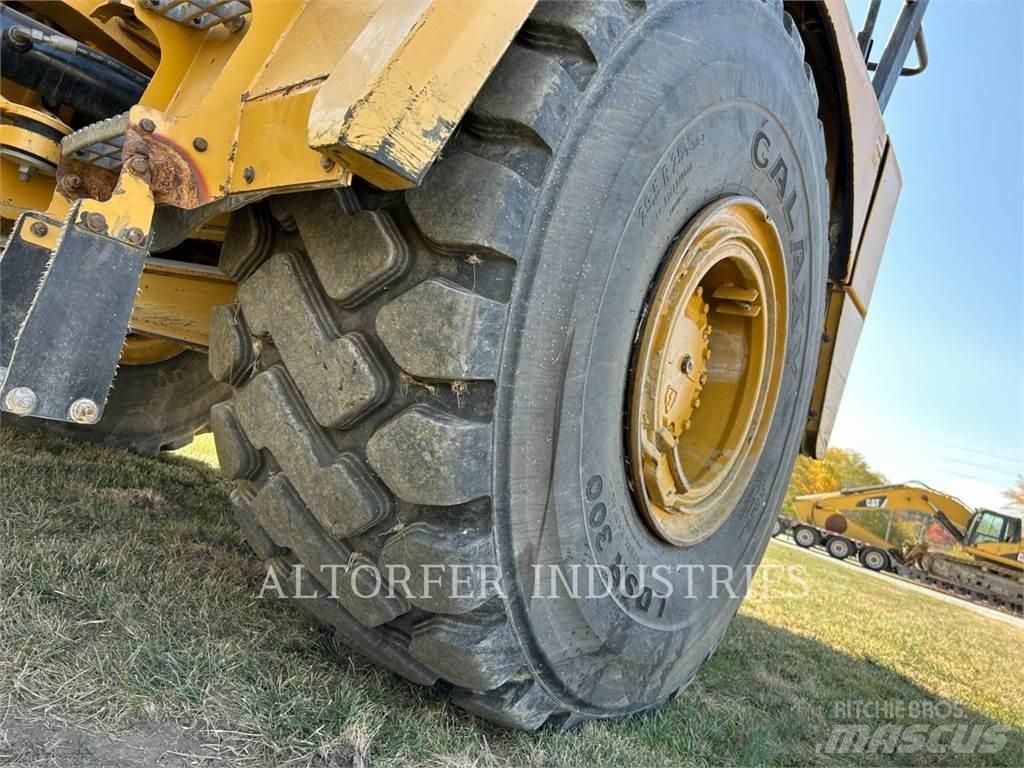 CAT 745C Дъмпери/моторни превозни средства