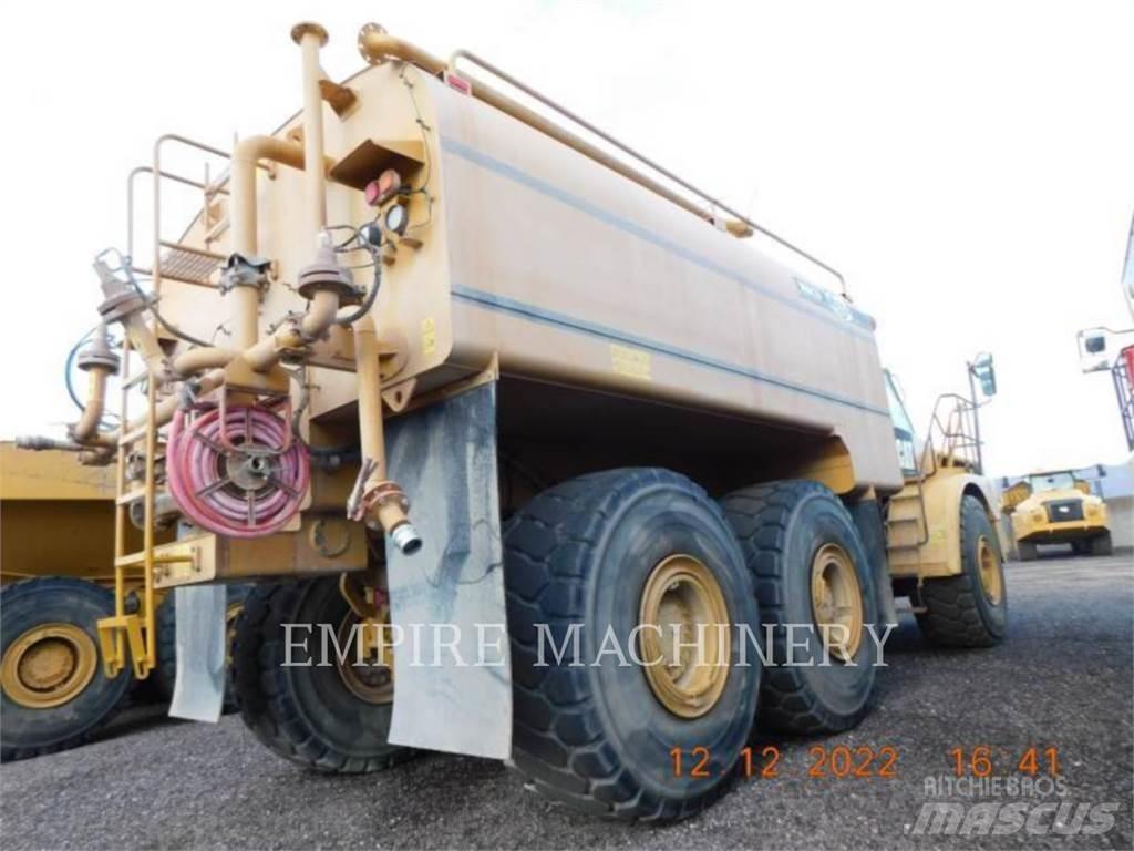 CAT 745C WT Цистерни за вода
