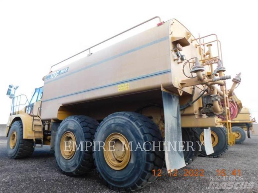 CAT 745C WT Цистерни за вода
