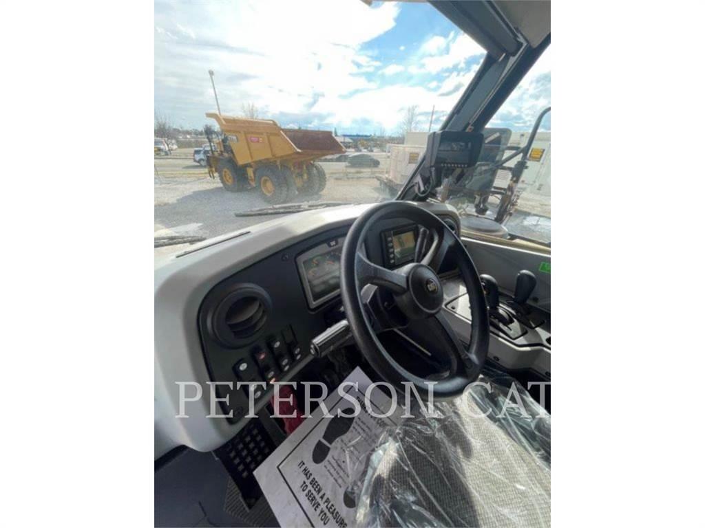 CAT 772G Аксесоари за бетон
