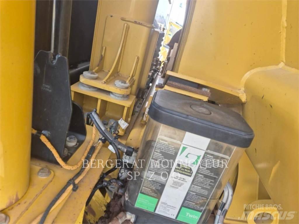 CAT 772G Дъмпери/моторни превозни средства