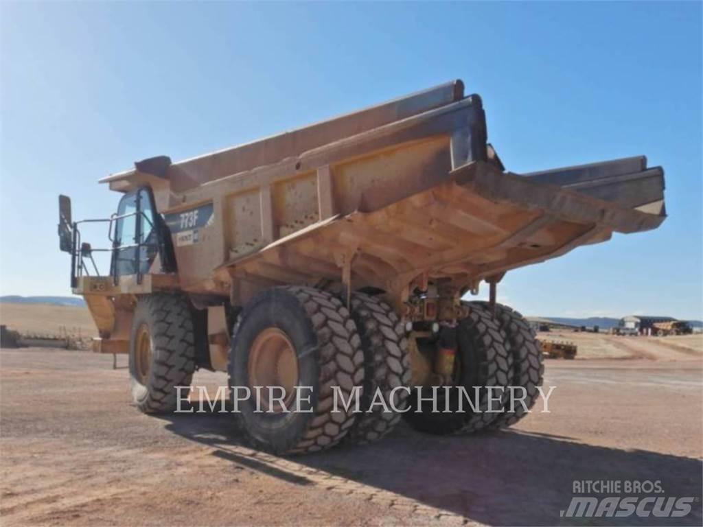 CAT 773F Дъмпери/моторни превозни средства
