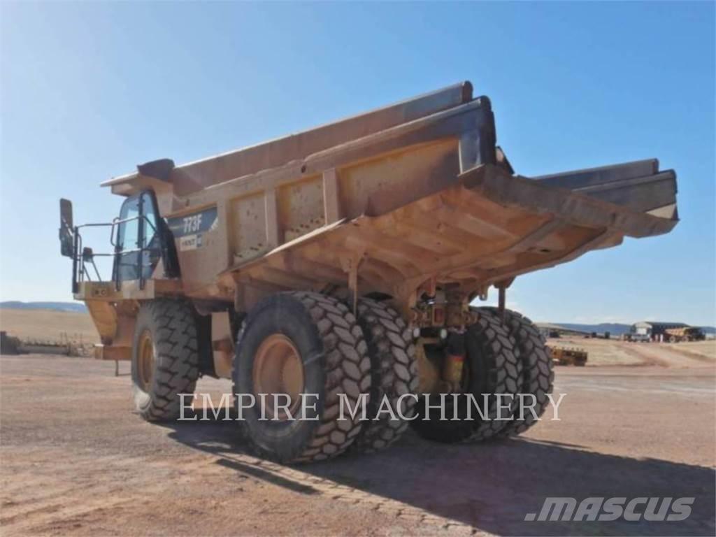 CAT 773F Дъмпери/моторни превозни средства