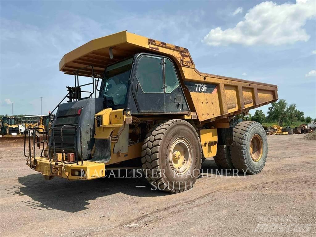 CAT 773F Дъмпери/моторни превозни средства