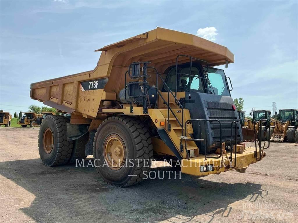 CAT 773F Дъмпери/моторни превозни средства