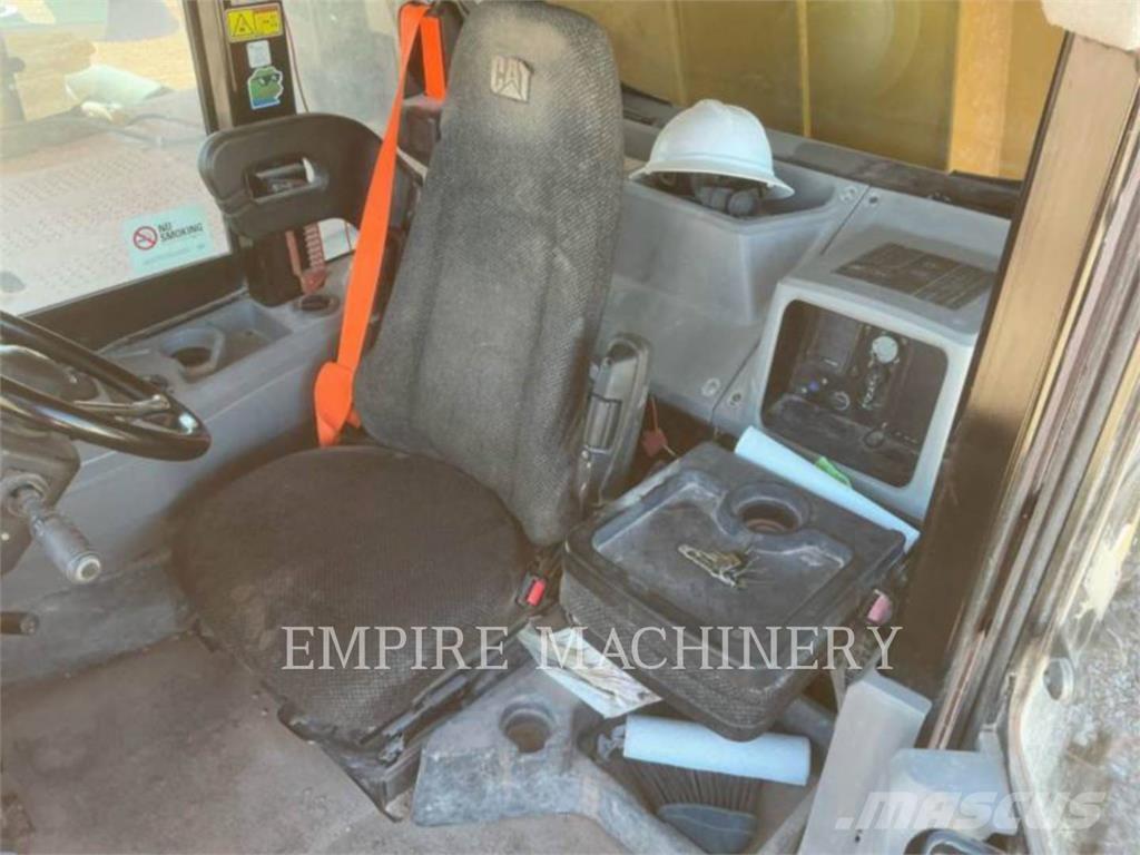 CAT 773F Дъмпери/моторни превозни средства