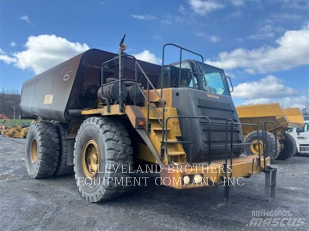 CAT 775F Цистерни за вода
