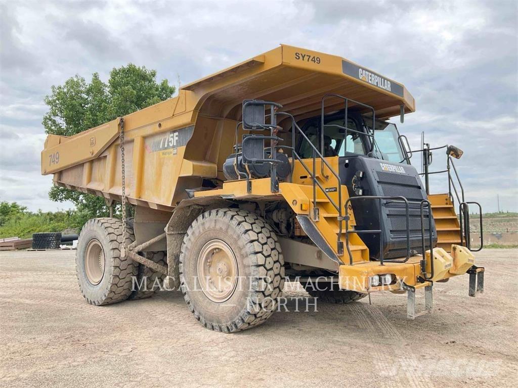 CAT 775F Дъмпери/моторни превозни средства