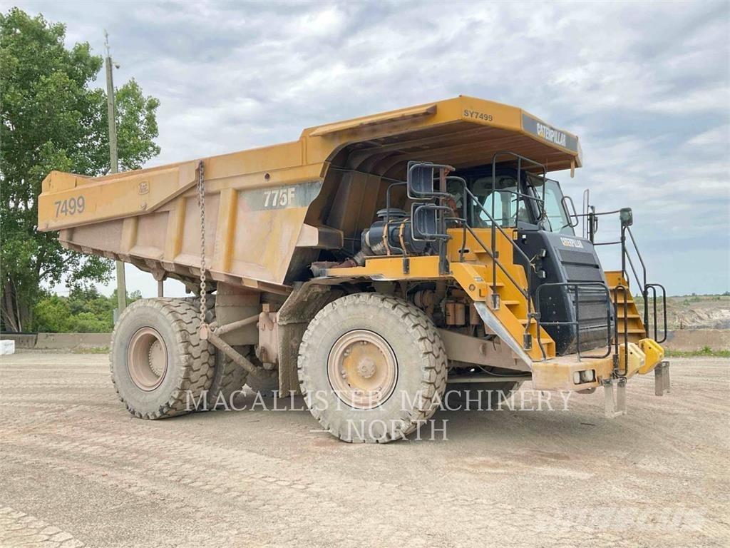 CAT 775F Дъмпери/моторни превозни средства