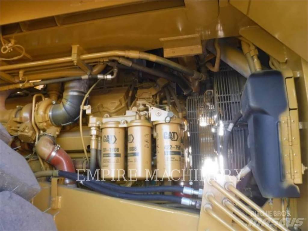 CAT 775G Дъмпери/моторни превозни средства