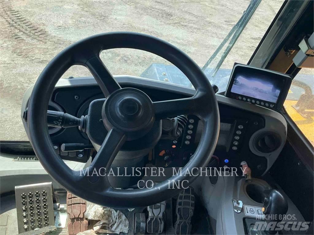 CAT 775G Дъмпери/моторни превозни средства