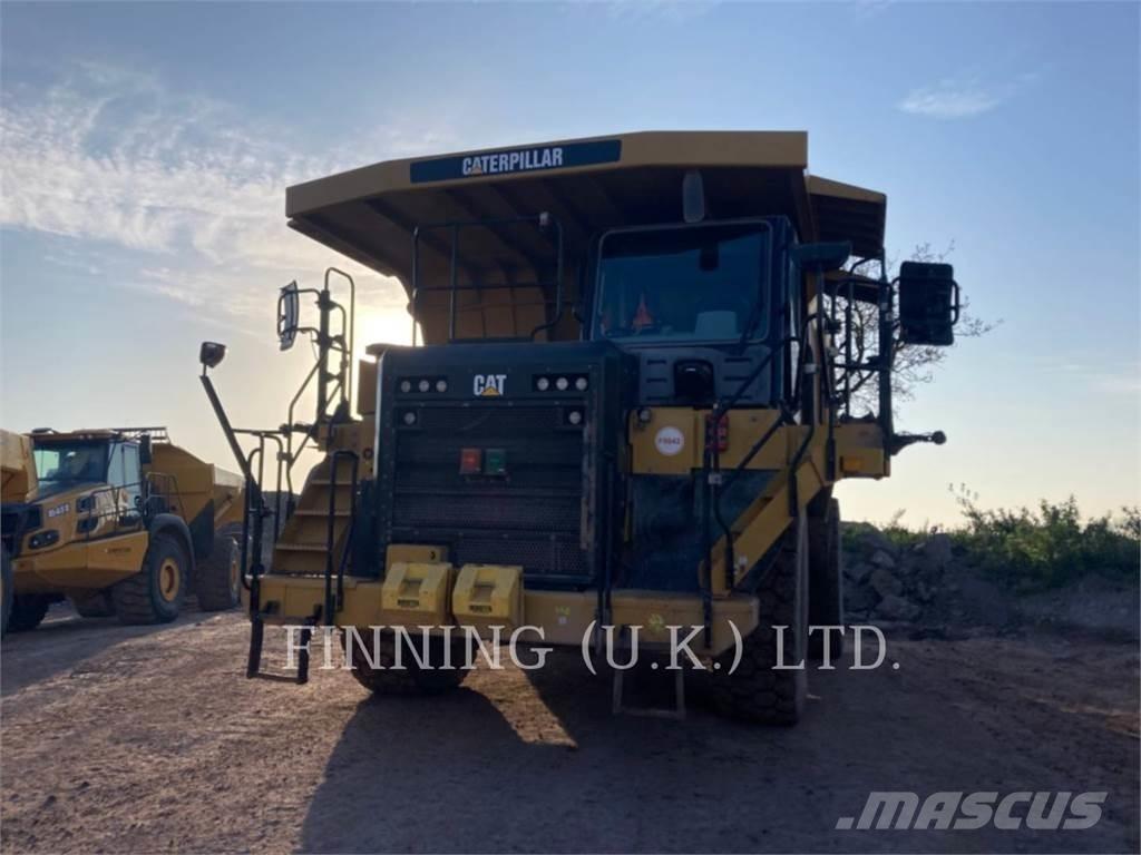 CAT 775G Дъмпери/моторни превозни средства