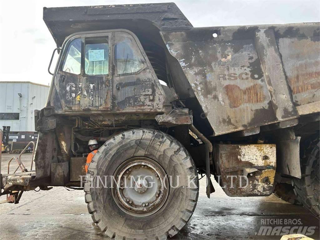 CAT 775G Дъмпери/моторни превозни средства