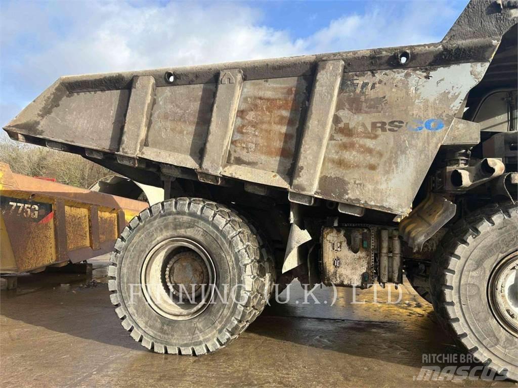 CAT 775G Дъмпери/моторни превозни средства