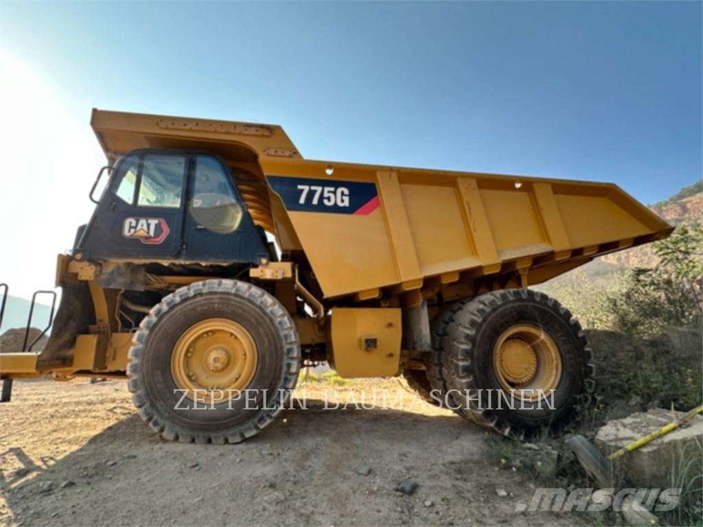 CAT 775G Дъмпери/моторни превозни средства