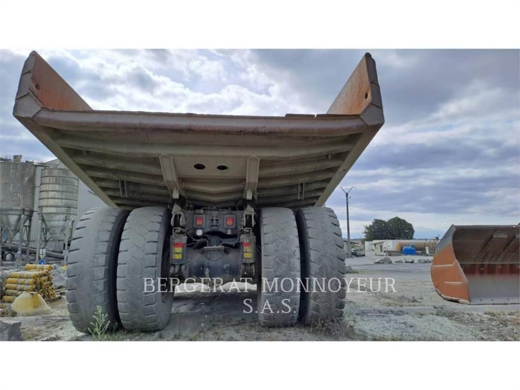 CAT 777F Дъмпери/моторни превозни средства