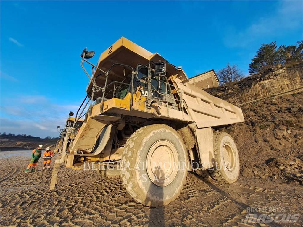 CAT 777G Дъмпери/моторни превозни средства