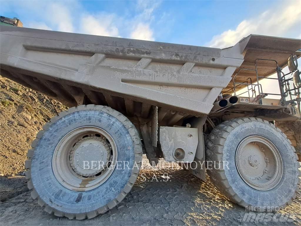 CAT 777G Дъмпери/моторни превозни средства