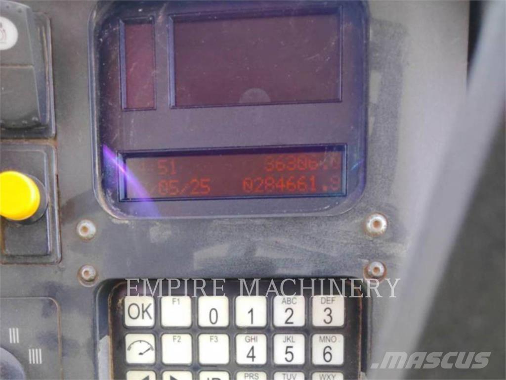 CAT 789D Дъмпери/моторни превозни средства