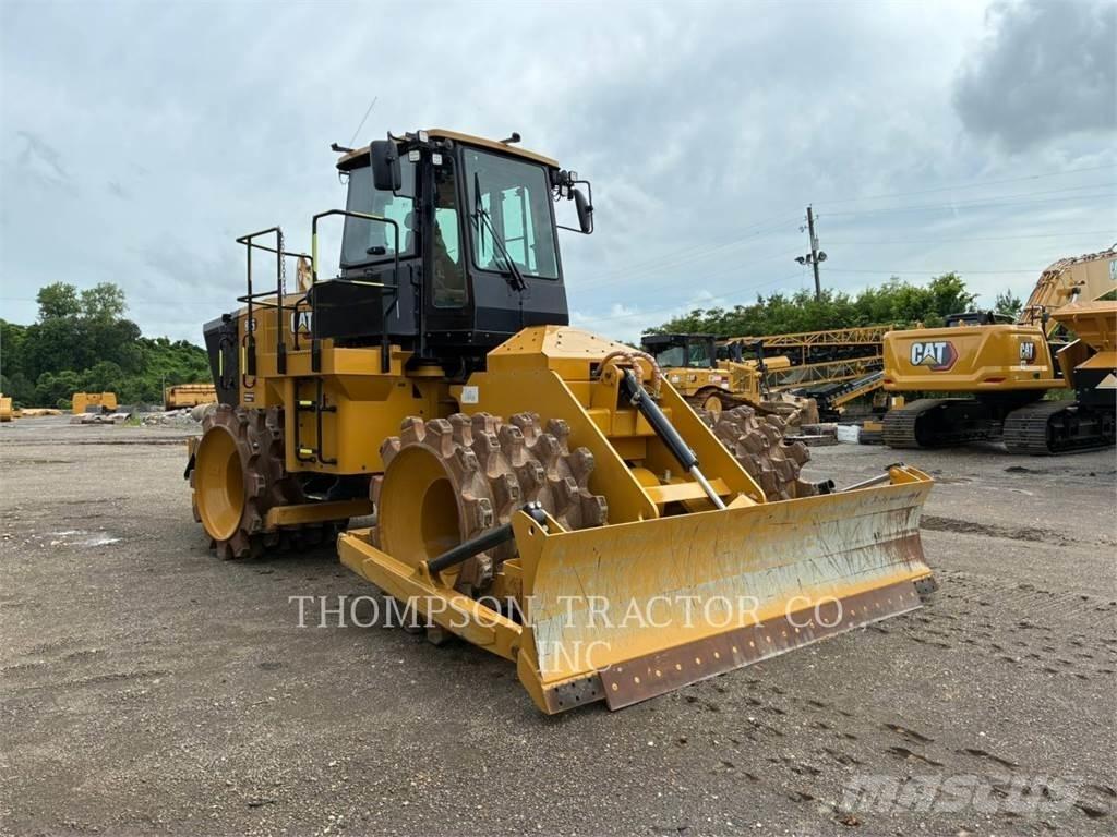 CAT 815 Уплътнители за почва
