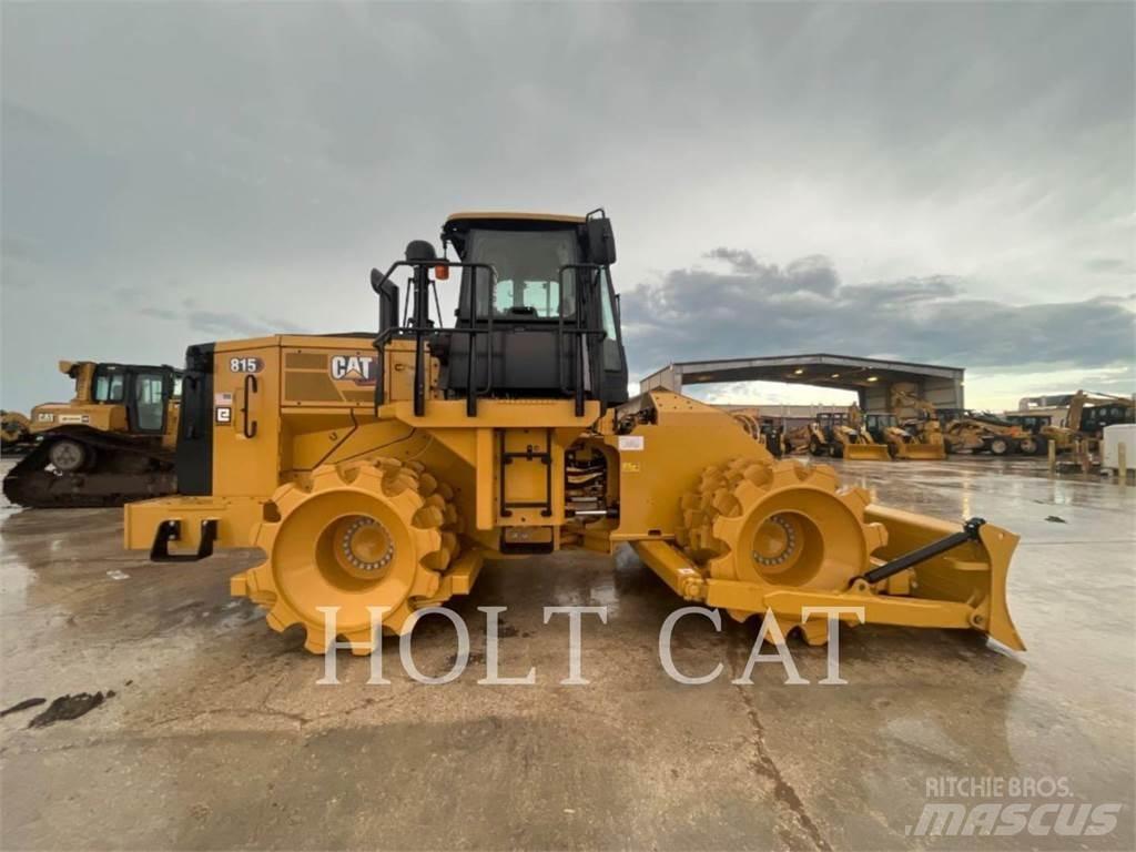 CAT 815 Уплътнители за почва
