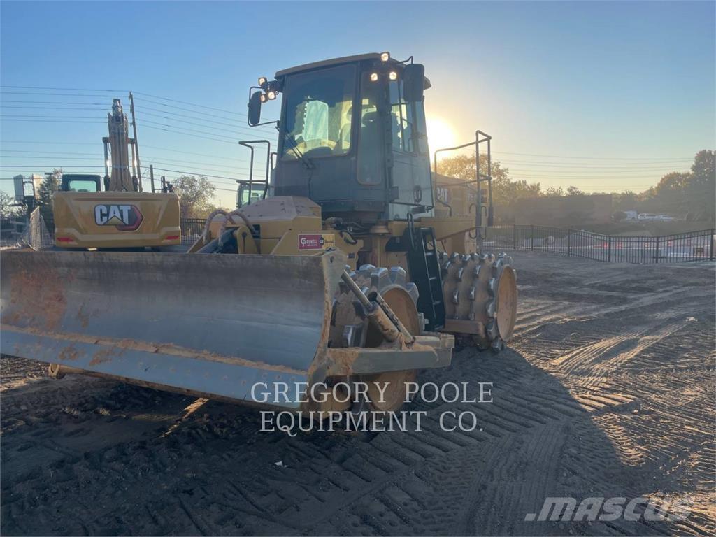 CAT 815-11 Уплътнители за почва
