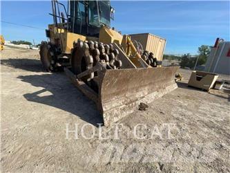 CAT 815F Уплътнители за почва
