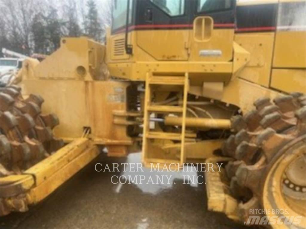 CAT 815F Колесни булдозери
