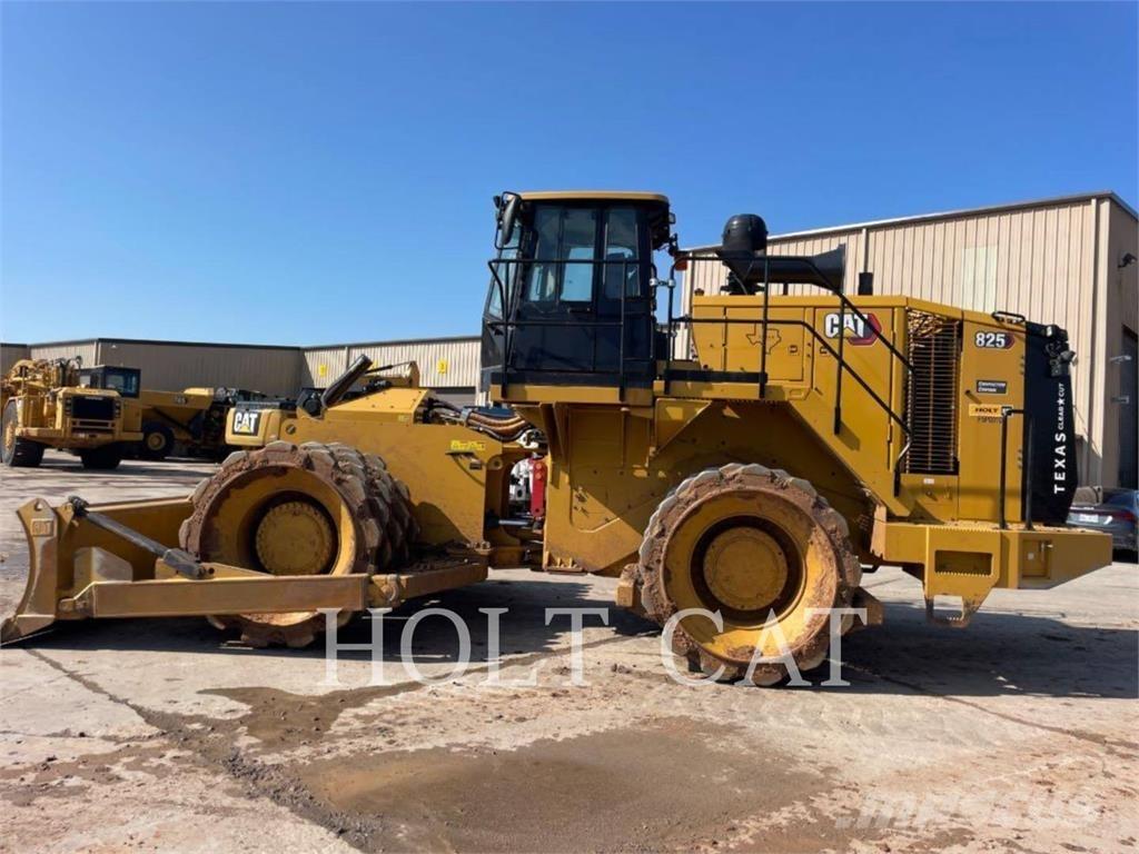 CAT 825 Уплътнители за почва

