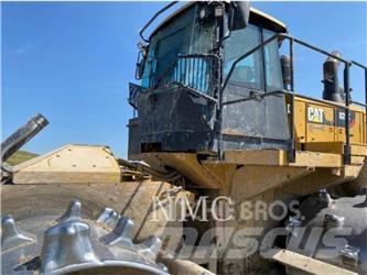CAT 826K Уплътнители за почва
