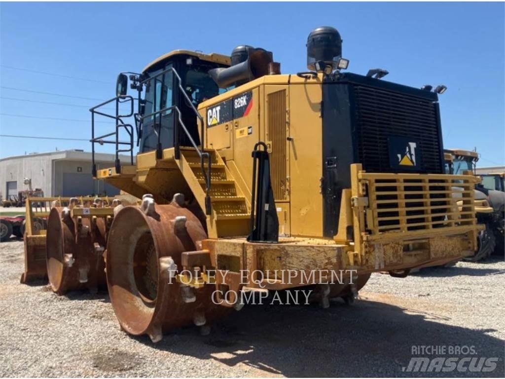 CAT 826K Уплътнители за почва
