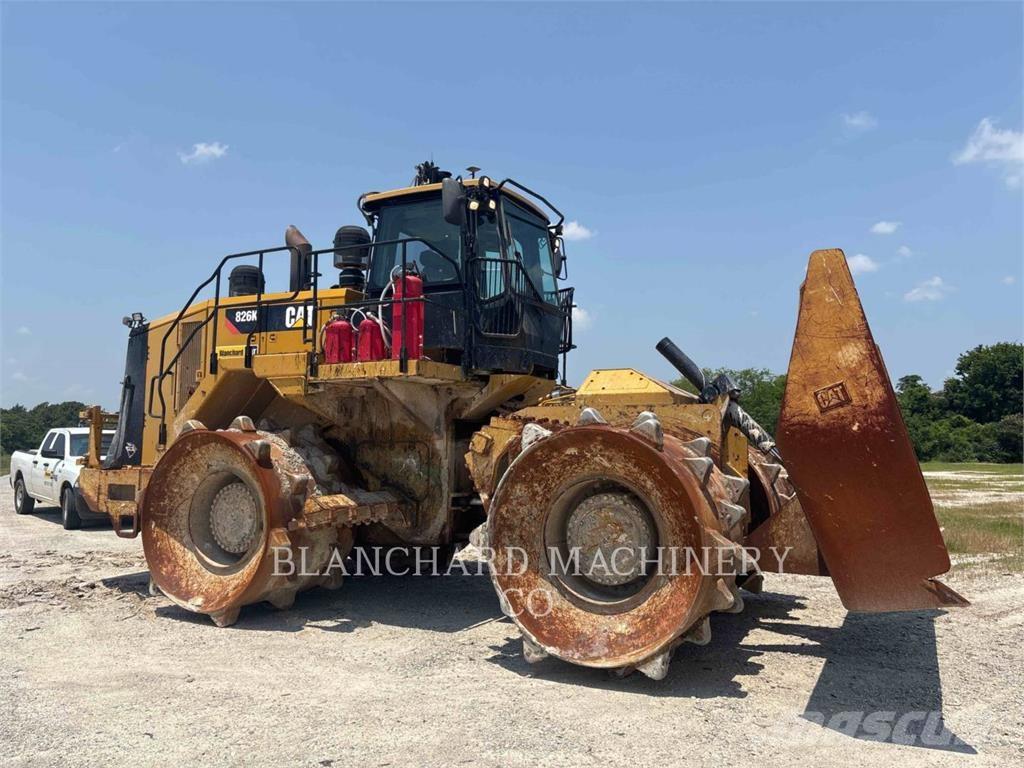 CAT 826K Уплътнители за почва
