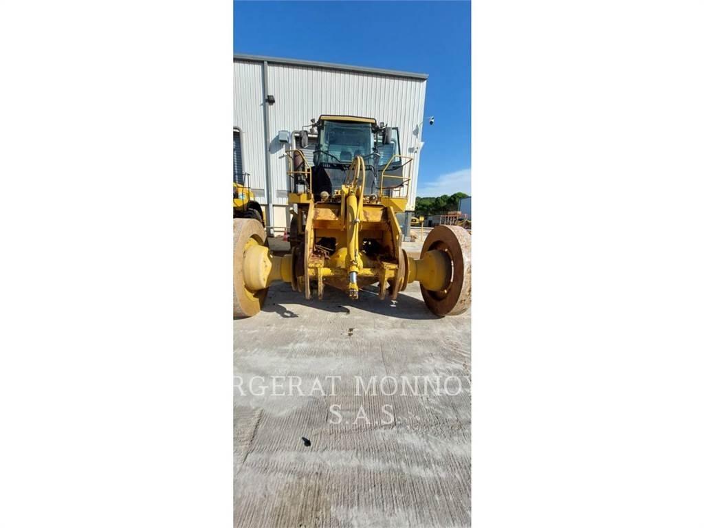 CAT 836K Колесни булдозери
