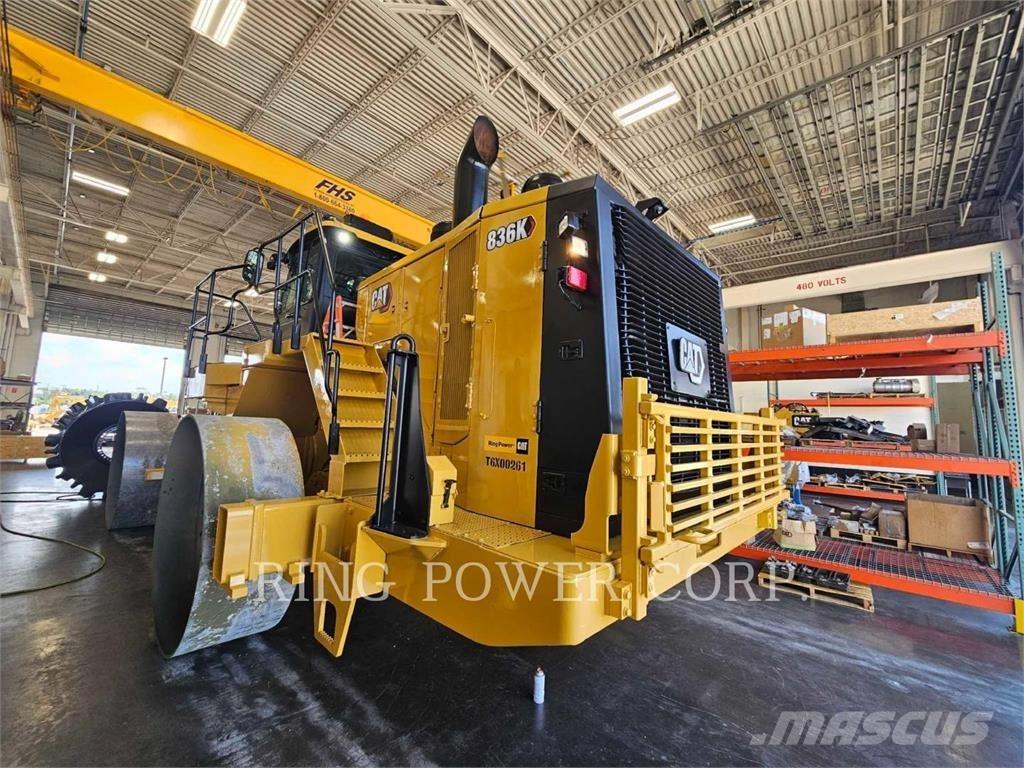 CAT 836K Уплътнители за почва
