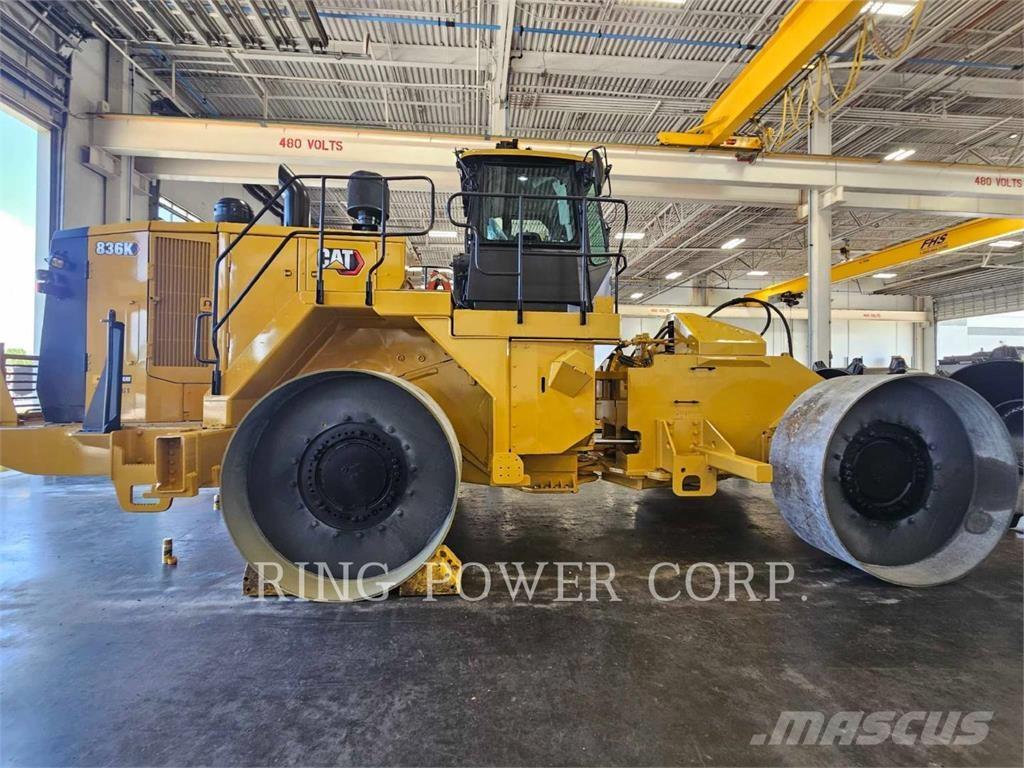 CAT 836K Уплътнители за почва
