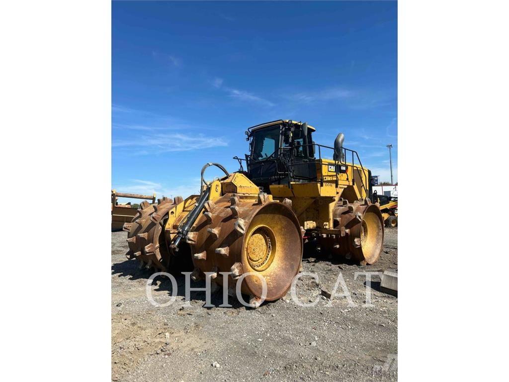 CAT 836K Колесни булдозери
