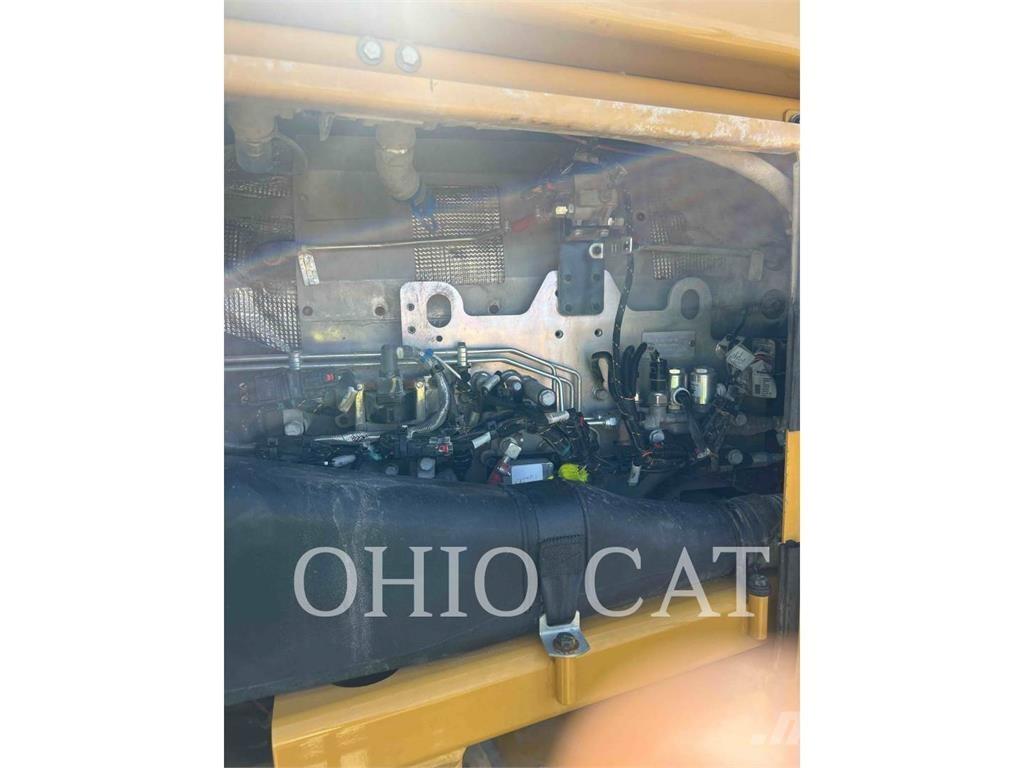CAT 836K Колесни булдозери
