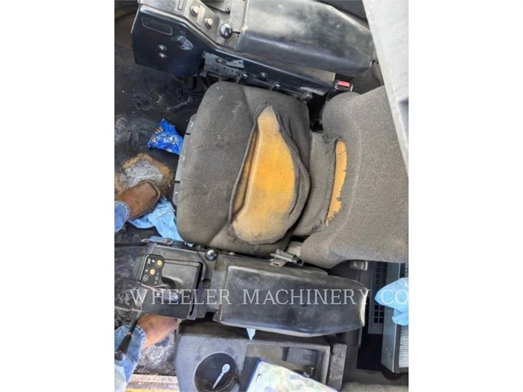 CAT 844 U Колесни булдозери
