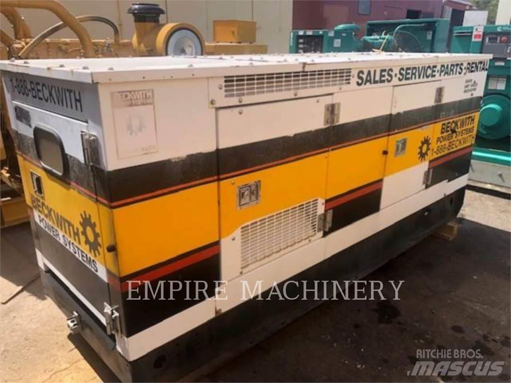 CAT 88KW Дизелови генератори
