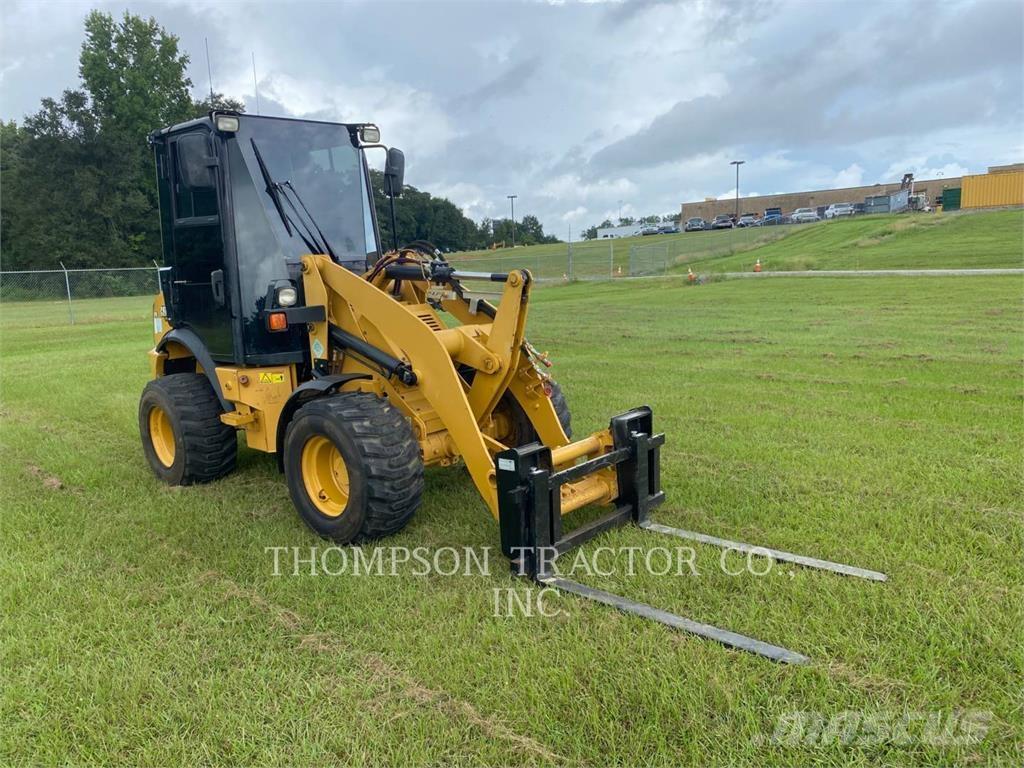 CAT 903 D Колесни товарачи