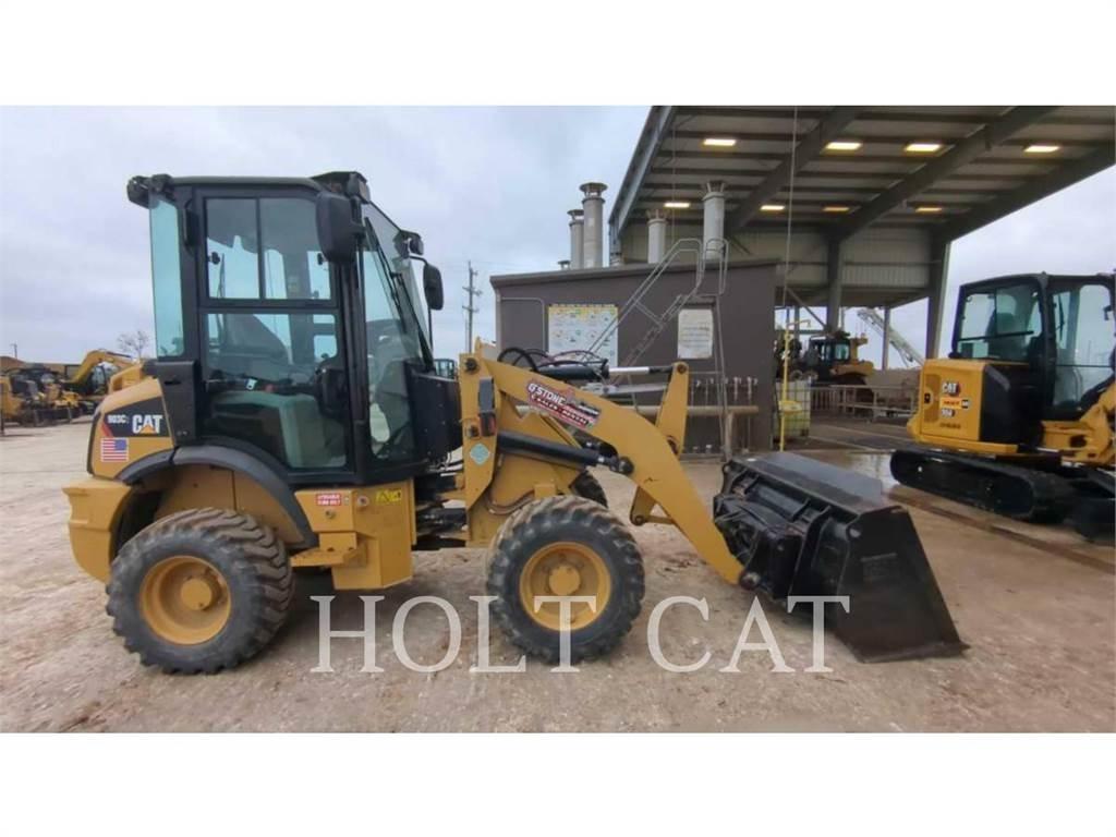 CAT 903C Колесни товарачи