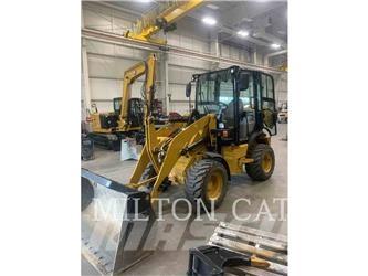 CAT 903D Колесни товарачи