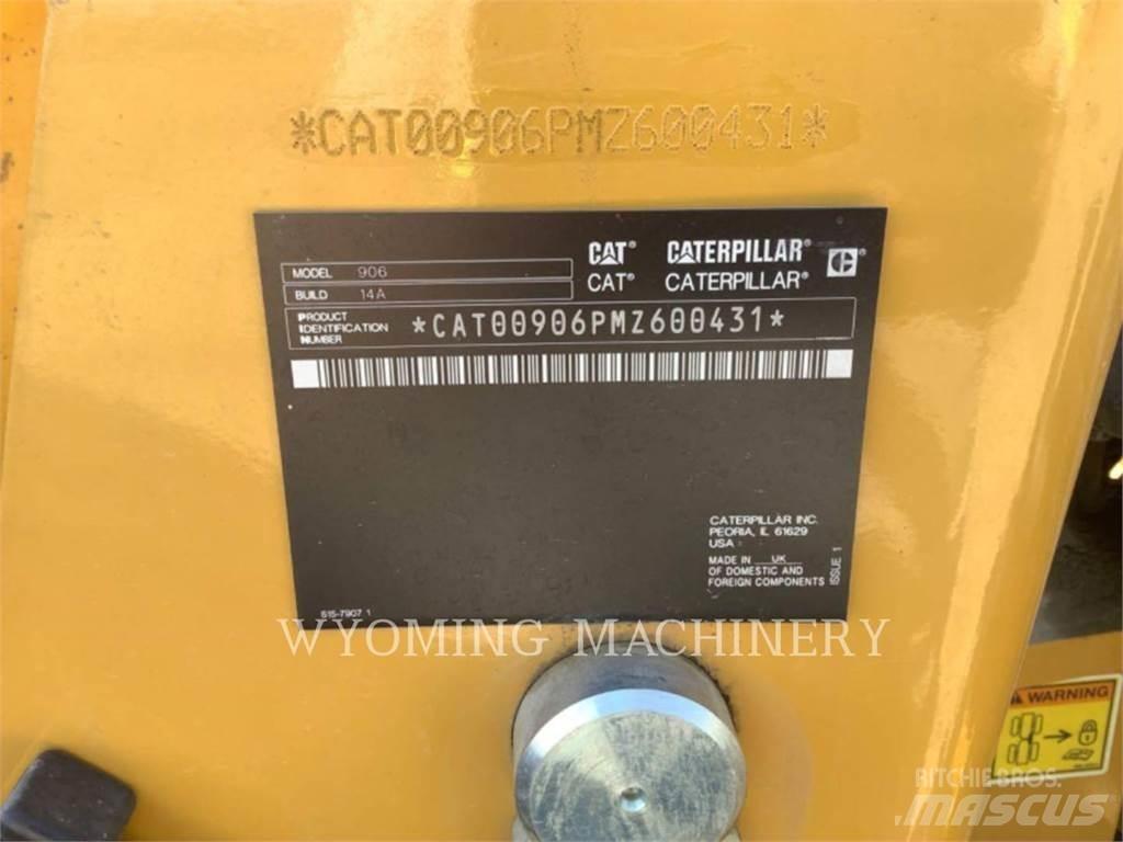 CAT 906 Колесни товарачи