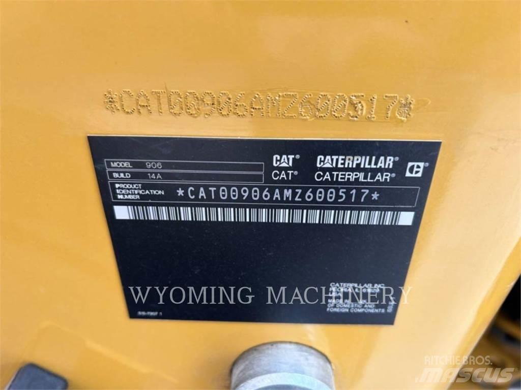 CAT 906 Колесни товарачи