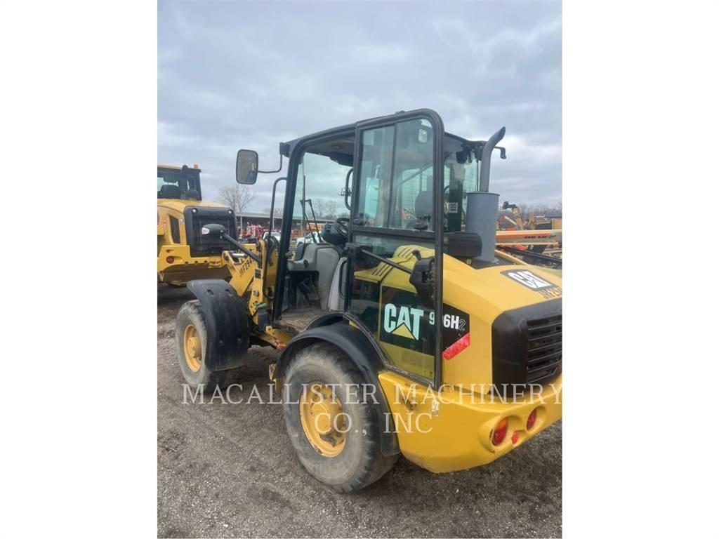 CAT 906H2 Колесни товарачи
