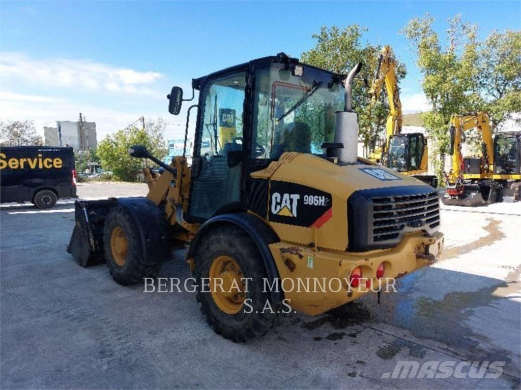 CAT 906H2 Колесни товарачи