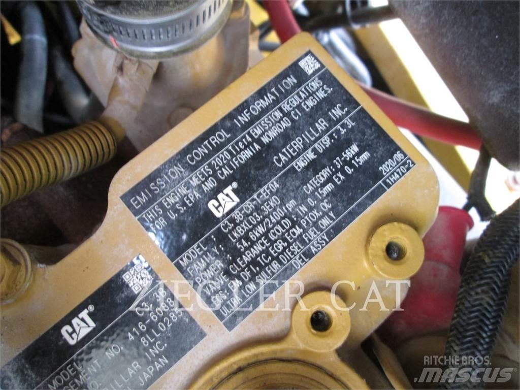 CAT 906M Колесни товарачи