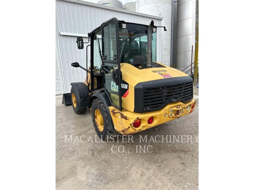 CAT 906M Колесни товарачи